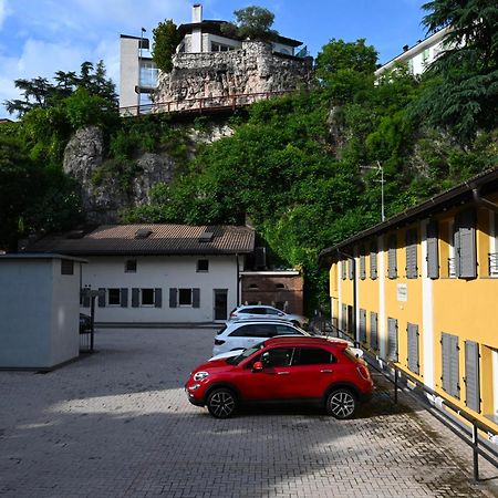Cityu - Grazioli 27 Trento Centro Con Parcheggio Privato Gratuito Εξωτερικό φωτογραφία