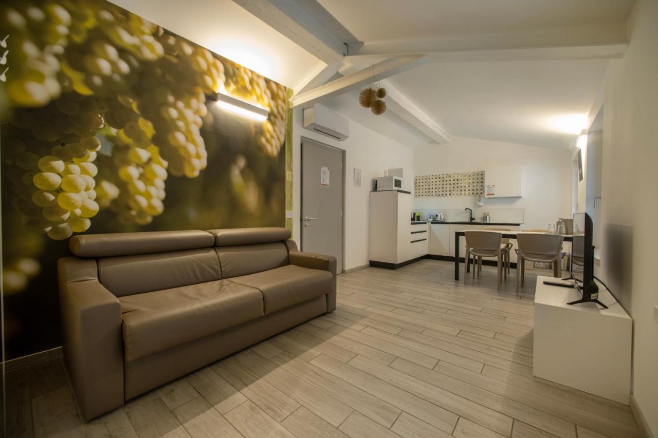 Cityu - Grazioli 27 Trento Centro Con Parcheggio Privato Gratuito Εξωτερικό φωτογραφία